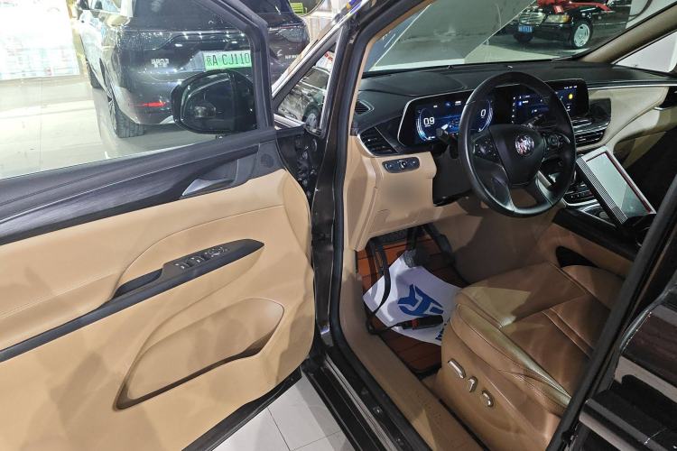 Used Buick GL8 2020 ES Land Cruiser 653T Luxury Edition
