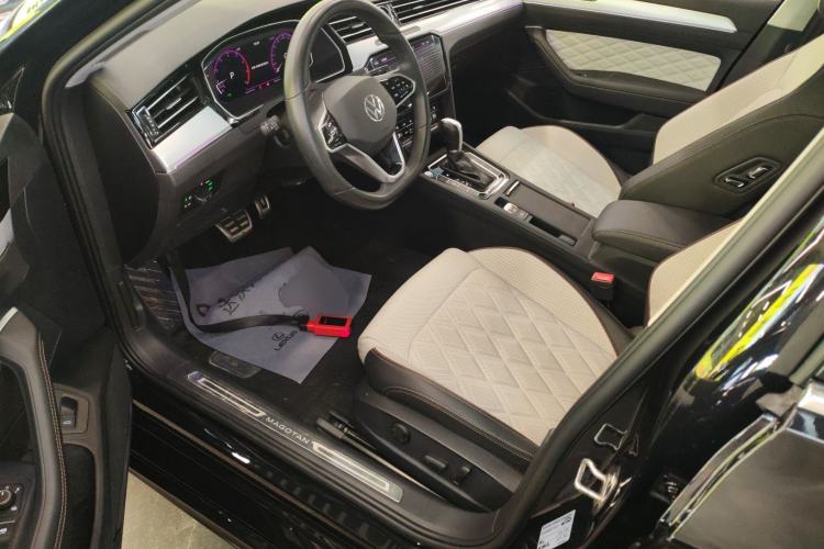 Used Volkswagen Magotan 2023 2 Million Units Commemorative Edition 330TSI DSG Luxury Version
