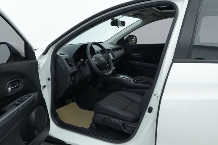 Used Honda Vezel 2017 1.8L CVT Front-Wheel Drive Pioneer Edition