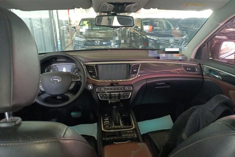 Used GAC Trumpchi GS8 2017 320T Two-Wheel Drive Luxury Smart Connectivity Version (7 Seats)
