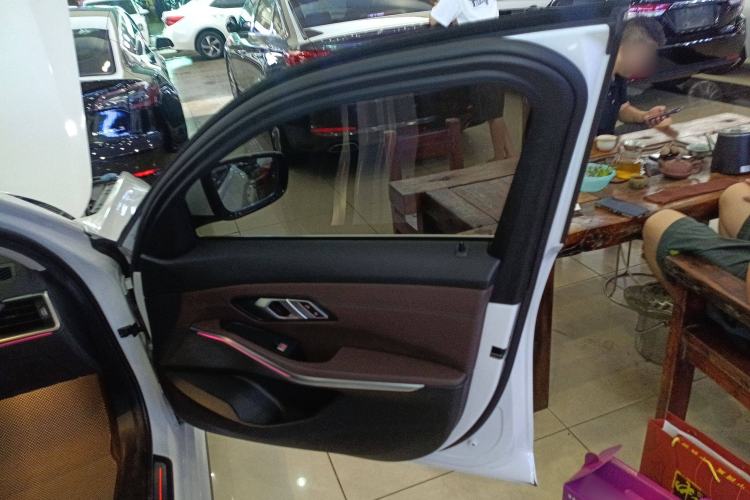 Used BMW i3 2022 eDrive 35 L
