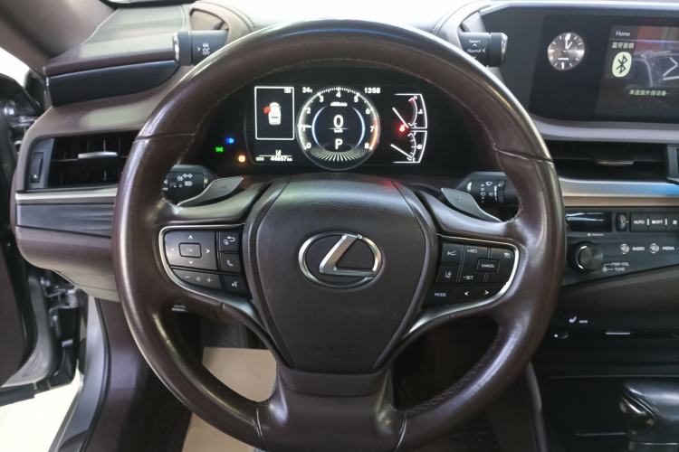 Used Lexus ES 2018 260 Excellence Edition China V Standard