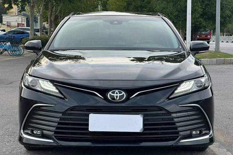 Used Toyota Camry 2021 2.0G Luxury Edition
