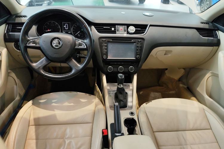 Used Skoda Octavia 2015 1.6L Automatic Yijun Edition
