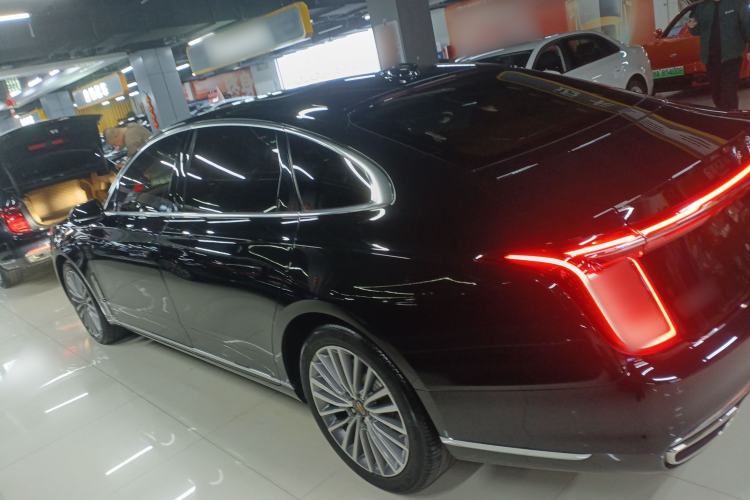 Used Hongqi H9 2020 2.0T Smart Connect Flagship Edition
