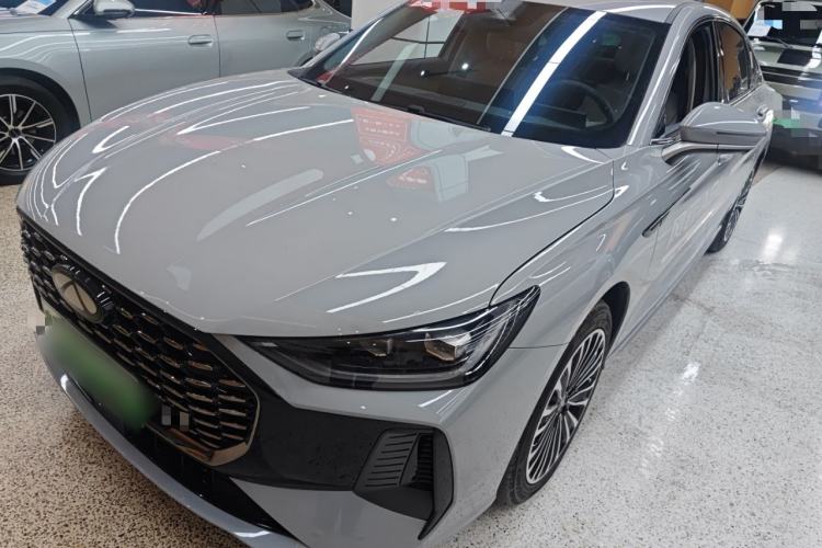 Used Chery Fengyun A8L 2025 1.5 TGDI 145 km Luxury Version