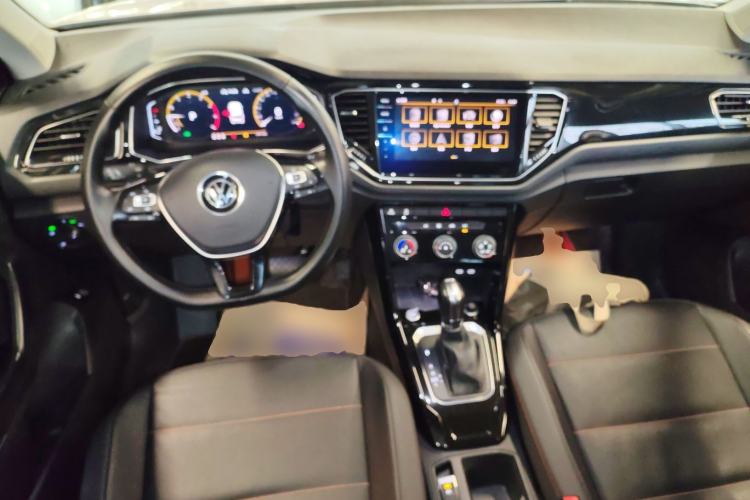 Used Volkswagen T-ROC 2021 280TSI DSG Two-Wheel Drive Comfort Connect 30th Anniversary Edition