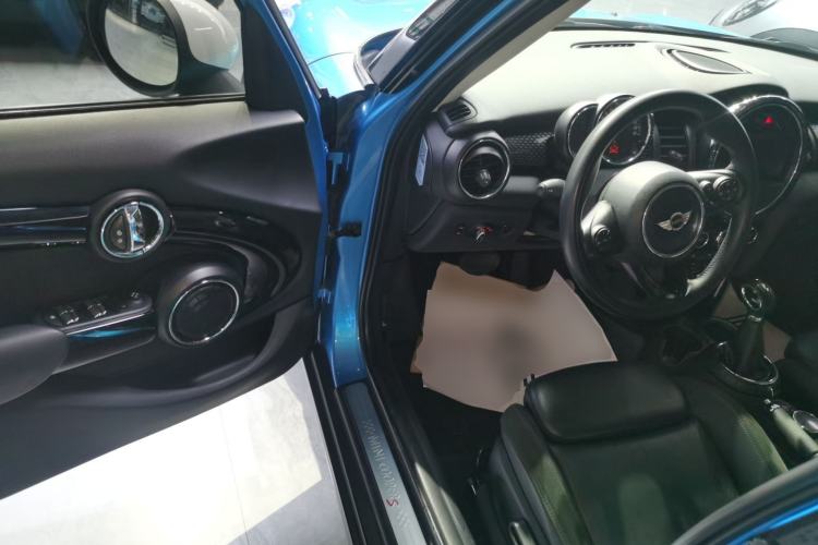 Used  MINI 2015 2.0T COOPER S Five-Door Edition