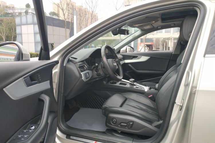 Used Audi A4L 2022 40 TFSI Fashion Dynamic Model
