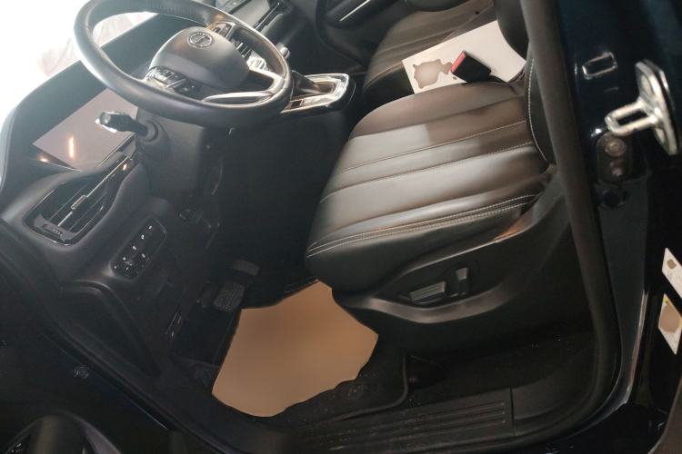 Used GAC Trumpchi M6 2021 270T DCT Prestige Edition (7-seater)