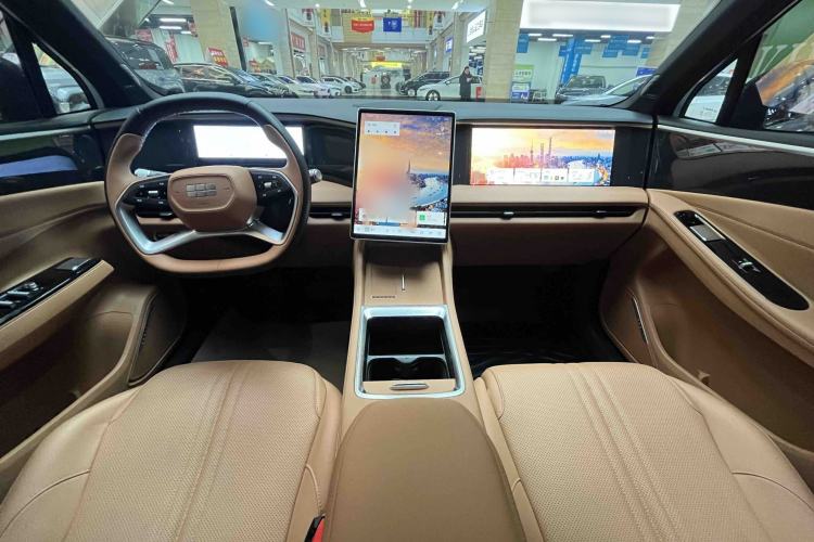 Used  L7 2025 EM-i 115km Exploration+ Edition