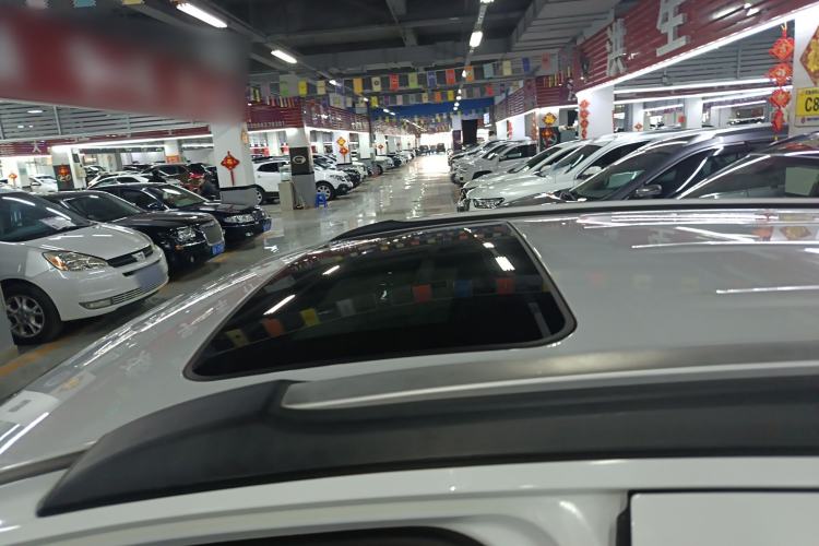 Used Buick Encore 2015 1.4T Automatic Two-Wheel Drive Urban Elite Version
