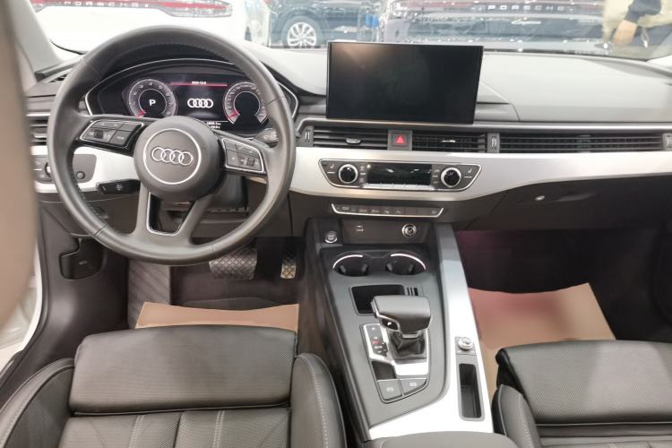 Used Audi A4L 2020 40 TFSI Luxury Dynamic Model
