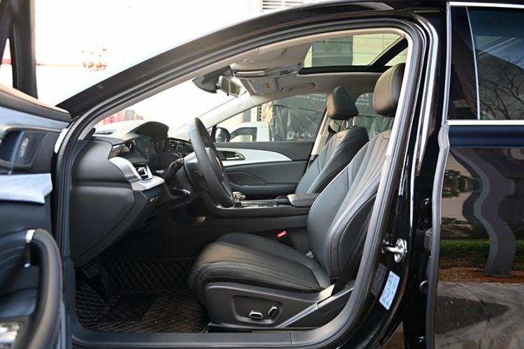 Used Hongqi H5 2023 1.5T DCT Smart Connect Flagship Edition
