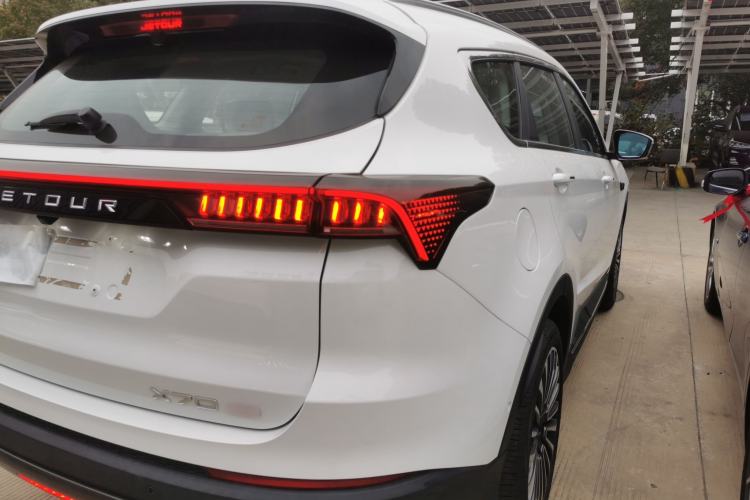 Used JETOUR X70 PRO 2023 2.0T DCT Luxury PRO+ 7-Seater