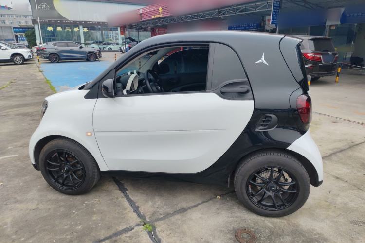 Used  fortwo 2015 1.0L 52 kW hardtop Dynamic version