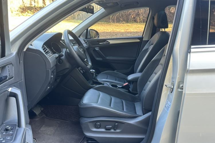 TDK.VehicleDetails.img