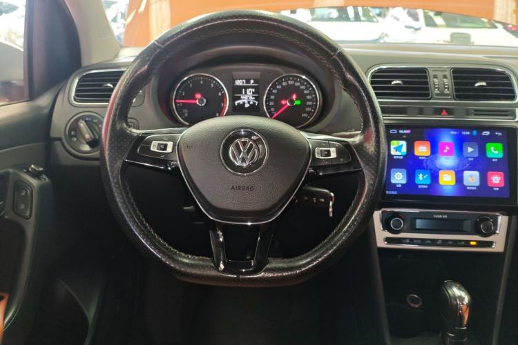 Used Volkswagen Polo 2016 1.6L Cross Polo Automatic