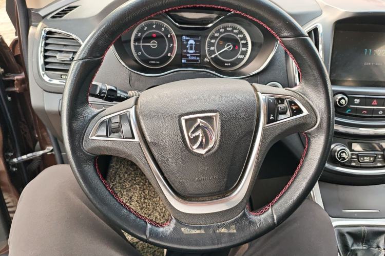 Used Baojun 560 2015 1.8L Manual Luxury Model
