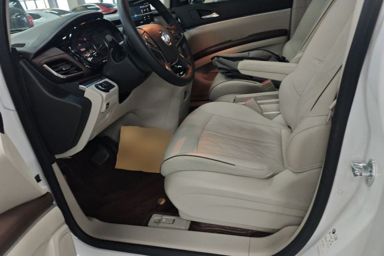 Used Buick GL8 2022 Land Business Class 652T Luxury Model
