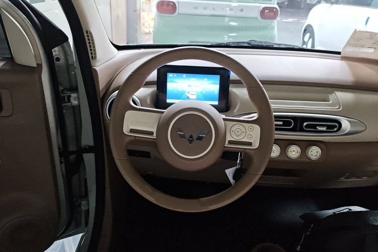 Used Wuling Hongguang MINIEV 2025 Four-Door Version Advanced Edition
