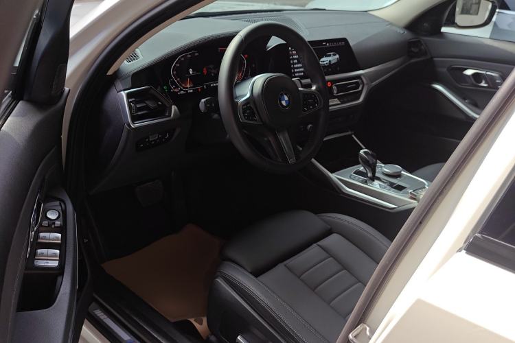 TDK.VehicleDetails.img