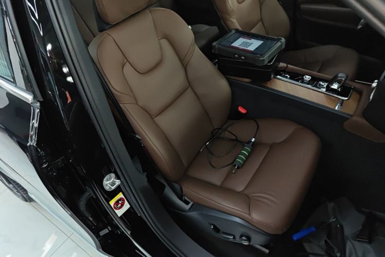 Used Volvo XC90 2024 B6 Zhiyi Luxury 7-Seater
