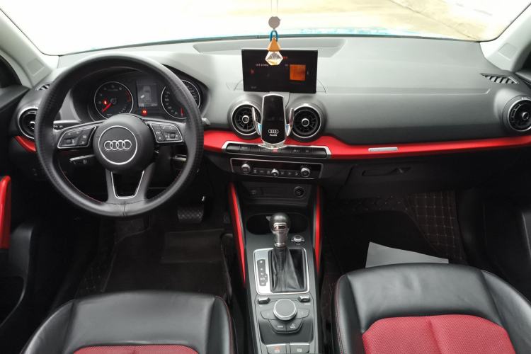 Used Audi Q2L 2018 35 TFSI Fashion Dynamic Version China VI Emission Standard
