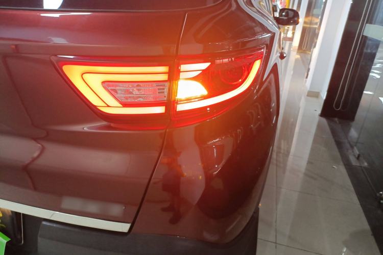 Used Soueast DX7 2018 1.5T Automatic Glory Edition
