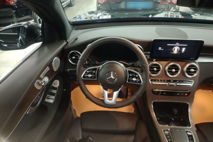 Used Mercedes-Benz GLC 2021 GLC 300 L 4MATIC Luxury Model
