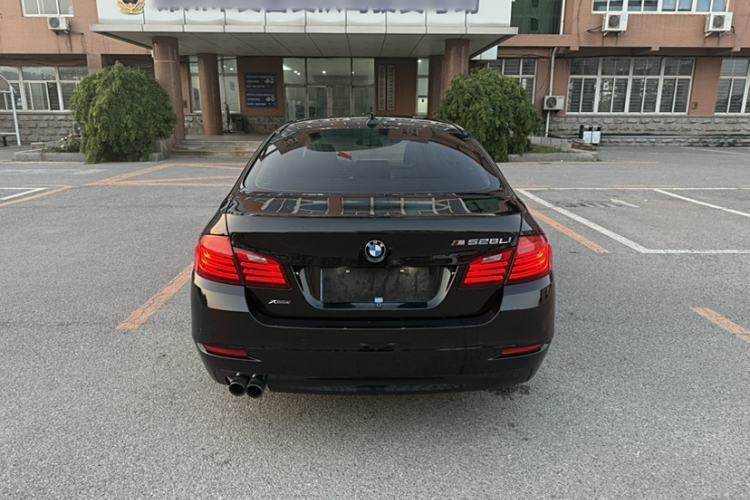 Used BMW 5 Series 2014 520Li Elegant Model
