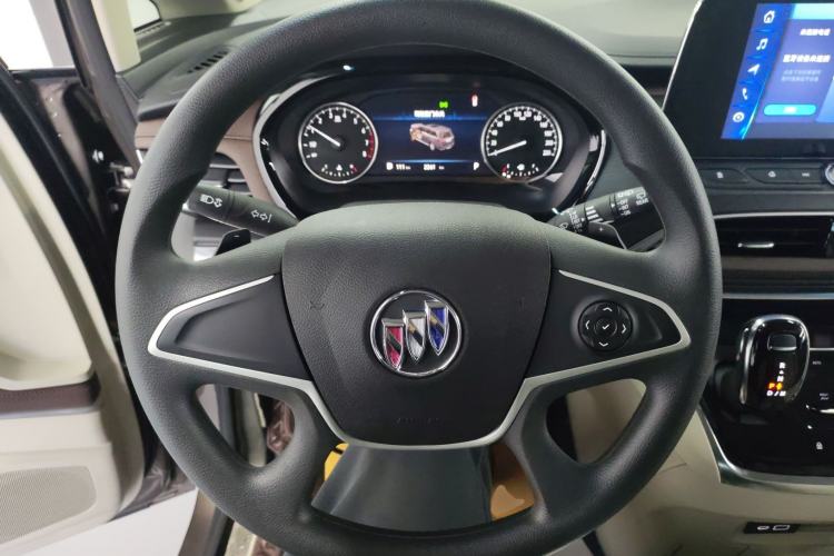 Used Buick GL8 2023 Land Executive Class Comfort Model
