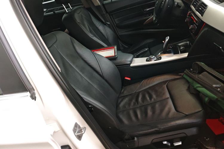 Used BMW 3 Series 2016 320Li Fashion Model
