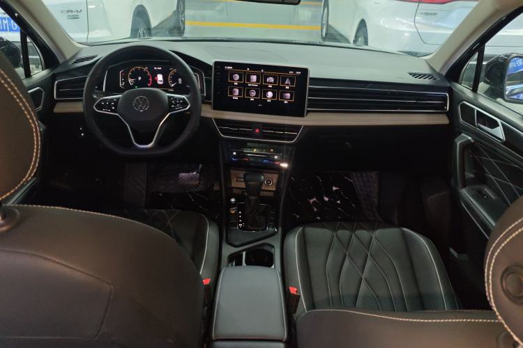 Used Volkswagen Tiguan L 2022 330TSI Automatic Two-Wheel Drive Smart Edition
