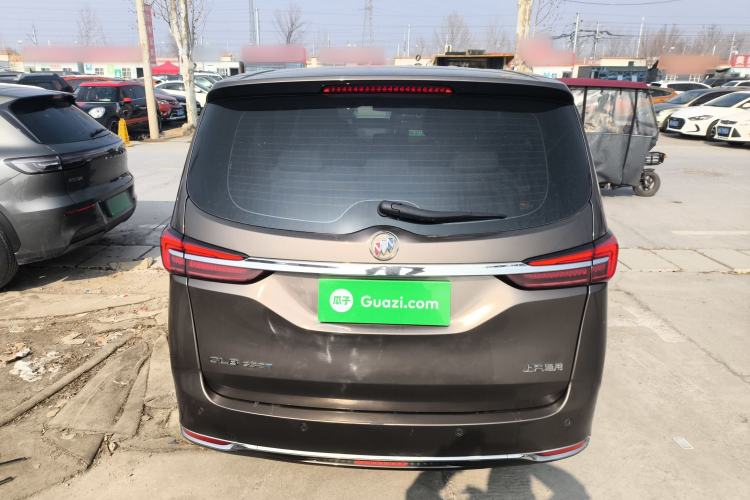 Used Buick GL8 2023 Land Executive Class Comfort Model
