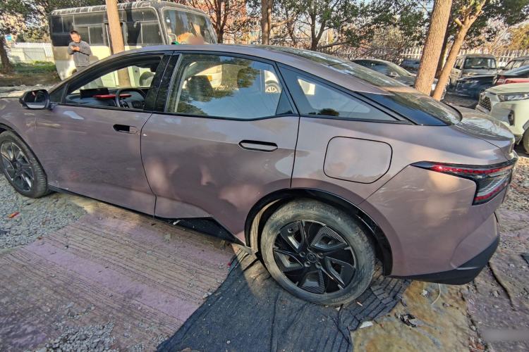 Used Toyota bZ3 2023 616 km Long-Range Premium
