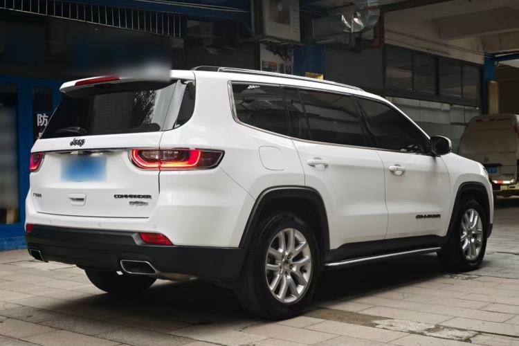 Used  Commander 2018 2.0T Two-Wheel Drive Enjoy Edition China V
