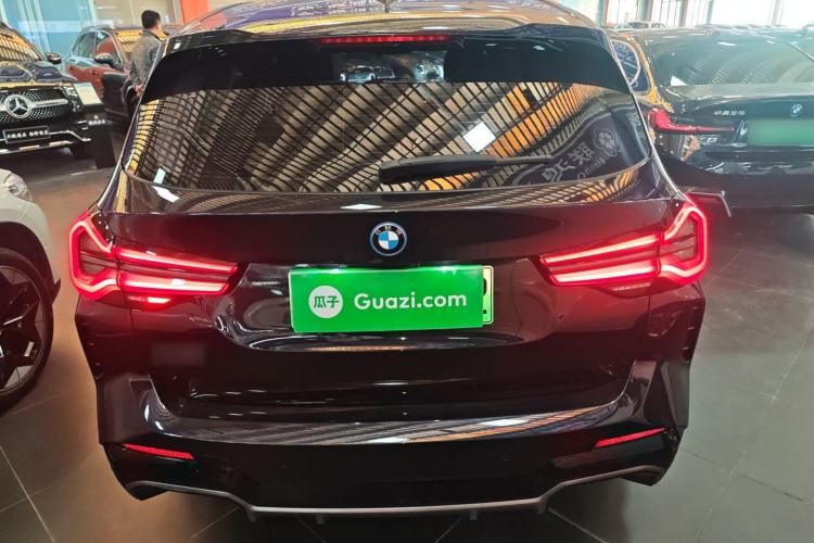 Used BMW iX3 2024 Leading Model
