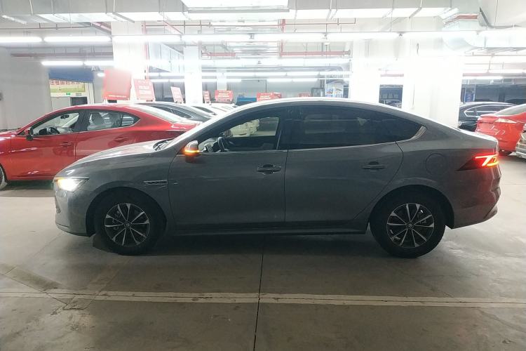 Used BYD Qin PLUS 2024 HONOR Edition DM-i 55KM Leading Model
