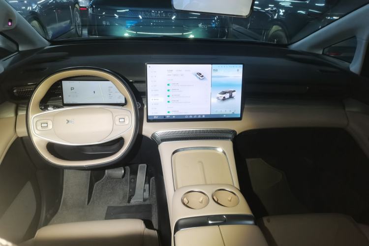 Used XPeng X9 2024 702 Ultra-Long Range Max
