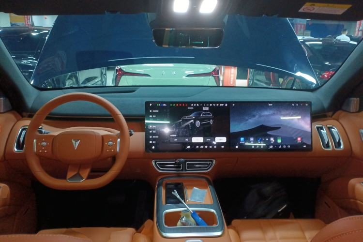 Used  S09 2025 Rear-Drive Ultra
