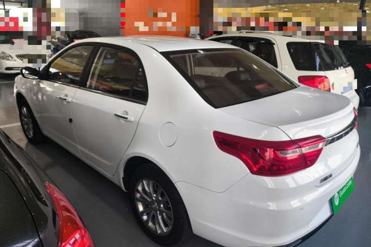 Used Geely Auto Vision 2019 Upgraded Model 1.5L Manual Luxury Version China VI Standard
