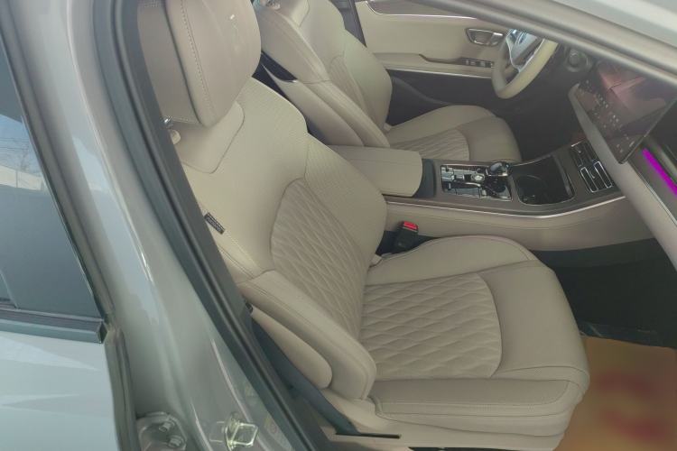 Used BYD Han 2025 EV with 701 km of Laser Radar-Enabled Intelligent Driving