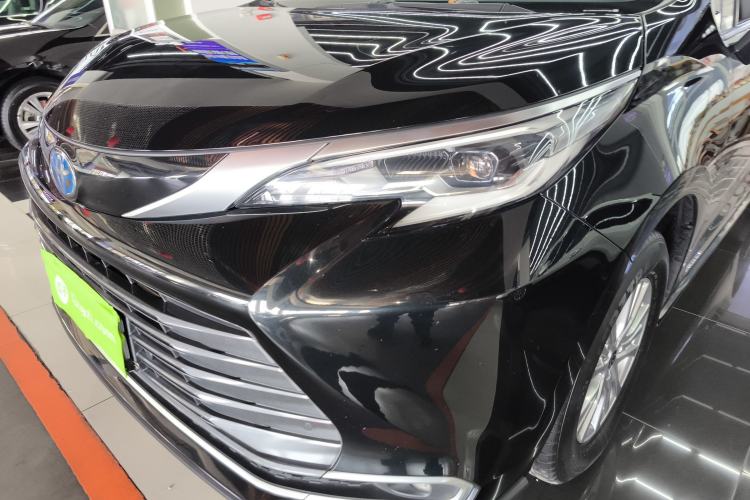 Used Toyota Sienna 2021 2.5L Hybrid Premium Edition