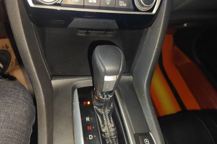 Used Honda Civic 2016 220TURBO CVT Luxury Edition
