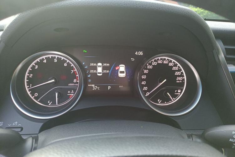 Used Toyota Camry 2019 Revised Version 2.0G Luxury Edition
