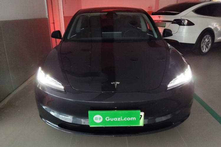 Used Tesla Model 3 2025 Rear-Wheel-Drive Version
