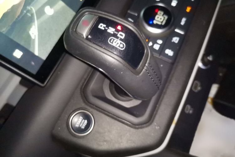 Used Land Rover Defender 2023 110 3.0T P400 X-DYNAMIC HSE
