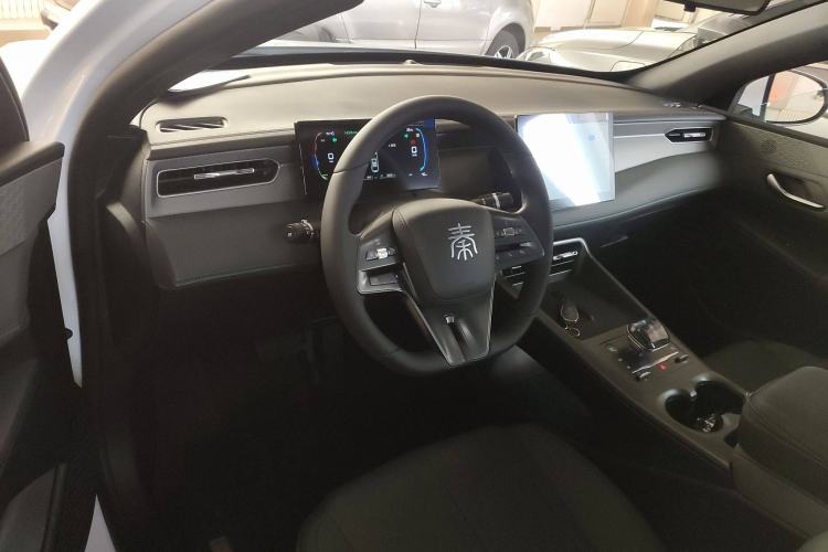 Used BYD Qin PLUS 2025 DM-i Smart Drive 55KM Leading Model
