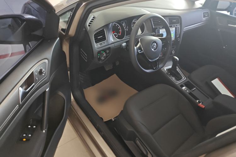 Used Volkswagen Golf 2014 1.4TSI Automatic Comfort Model
